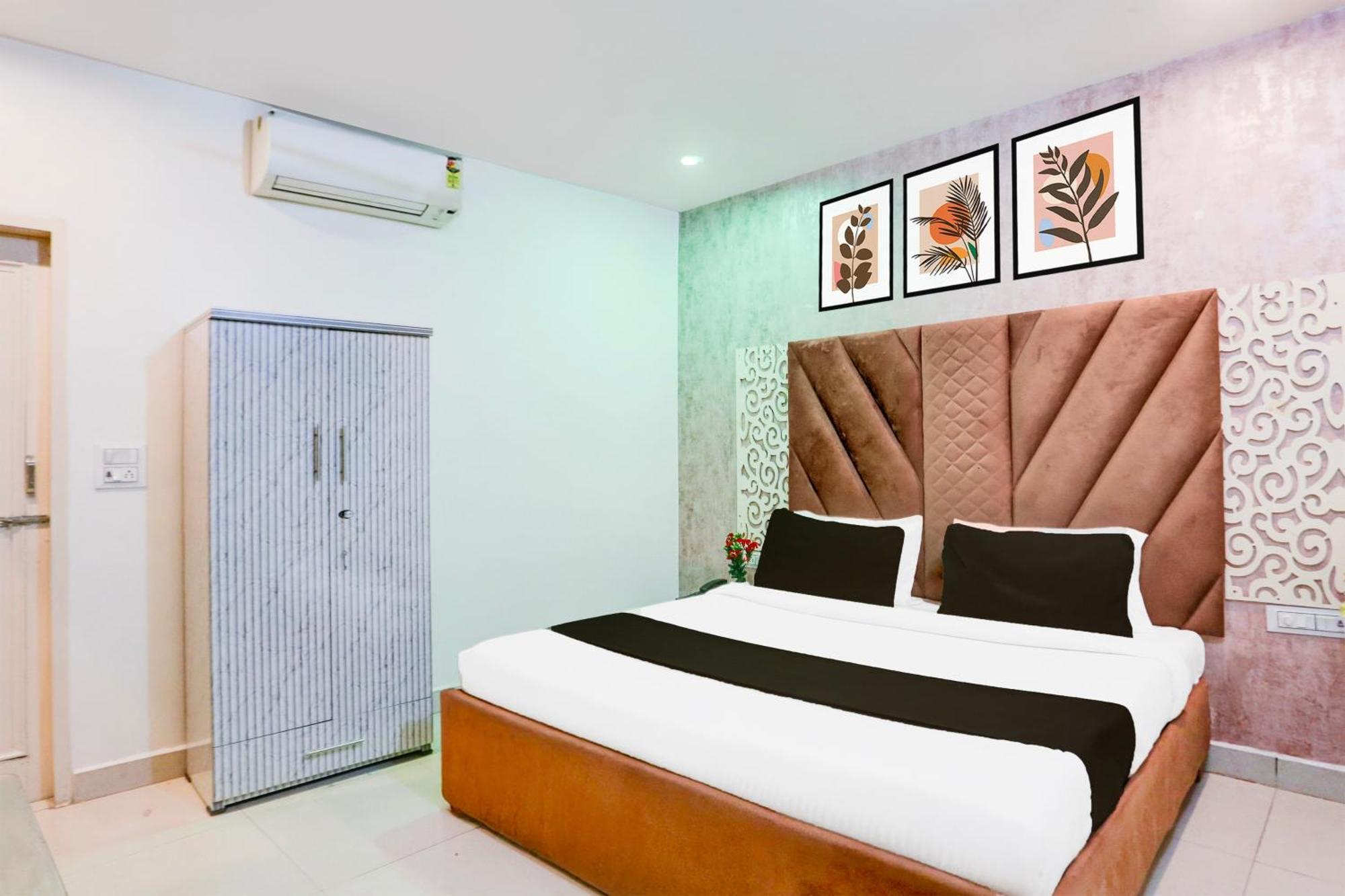 Super Collection O Roop Vihar Rohtak Formerly Hotel Maha Bagian luar foto