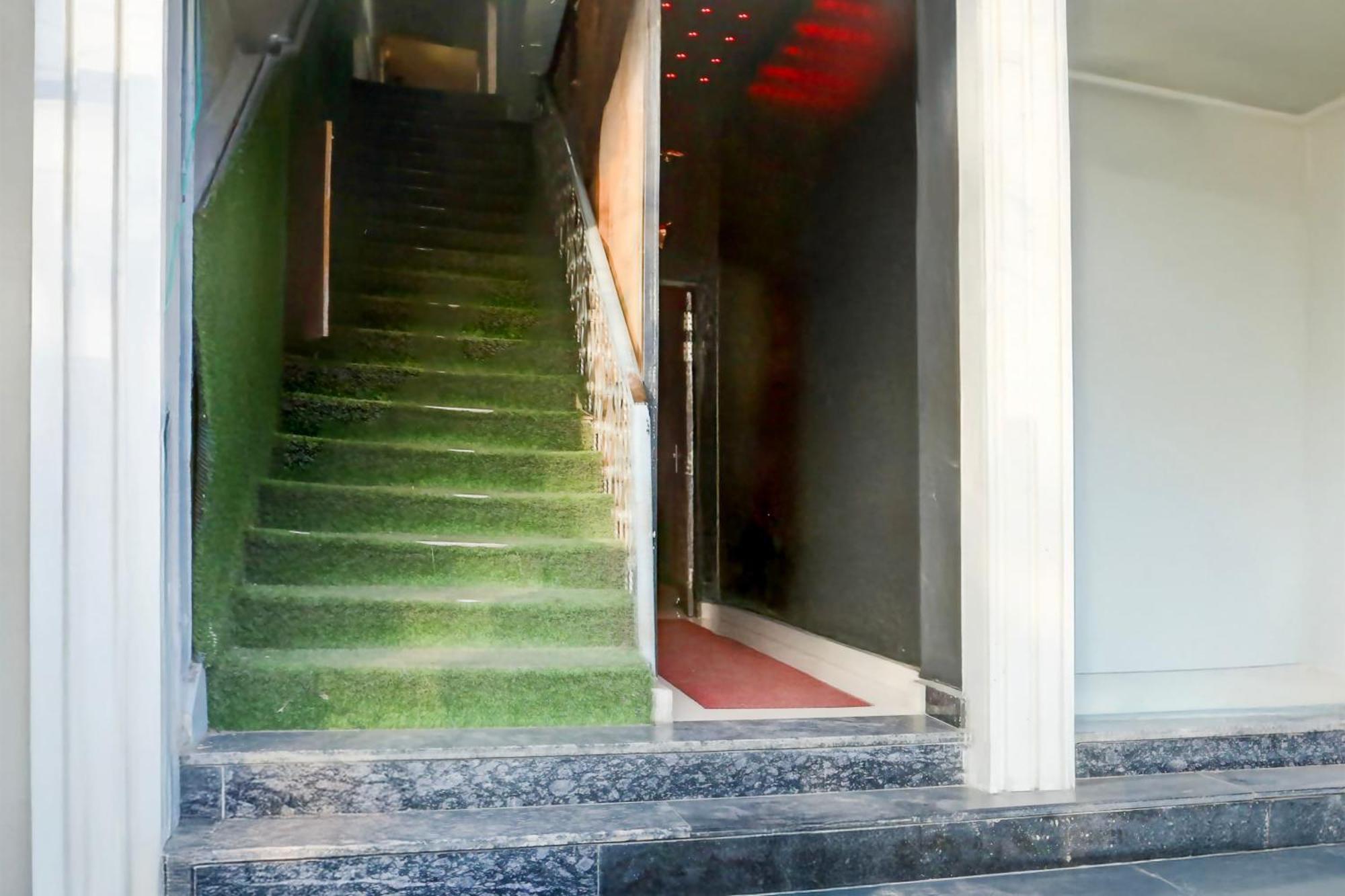 Super Collection O Roop Vihar Rohtak Formerly Hotel Maha Bagian luar foto